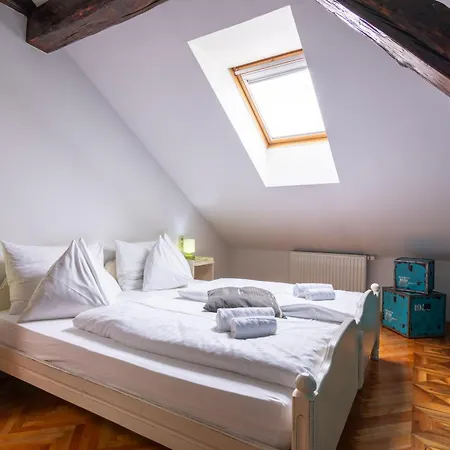 Ekono By Leva Strasser 3* Graz