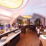 Готель Ekono By Leva Strasser