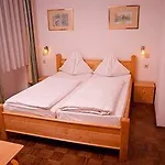 Ekono By Leva Strasser 3* Грац