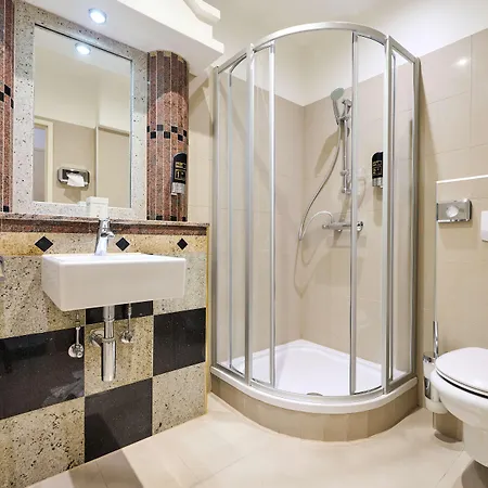 Ekono By Leva Strasser Hotel 3*