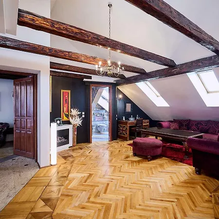 Ekono By Leva Strasser 3*