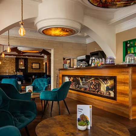 Ekono By Leva Strasser Hotel