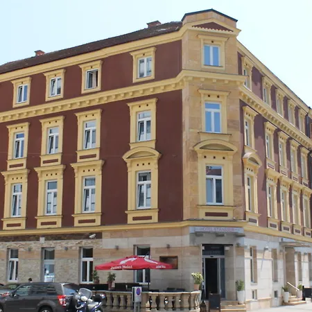 Ekono By Leva Strasser Štýrský Hradec