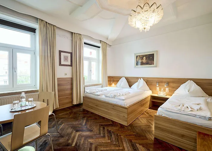 Ekono By Leva Strasser Hotel