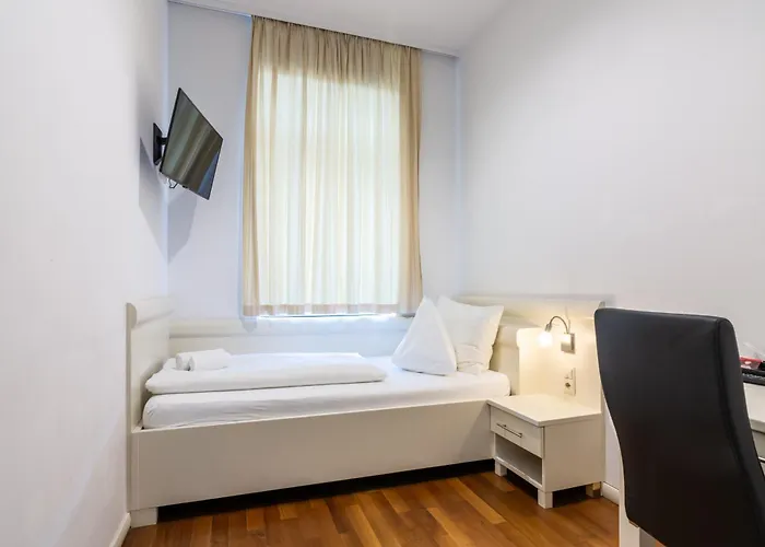 Ekono By Leva Strasser 호텔 3*