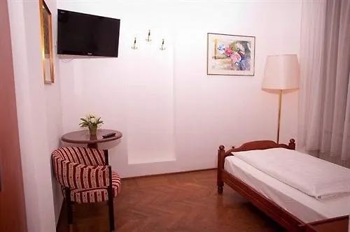 Ekono By Leva Strasser 호텔 3*