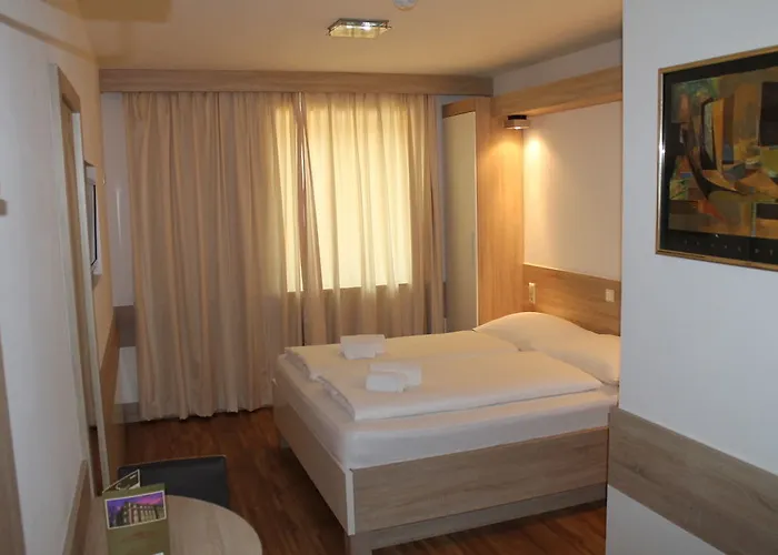 Ekono By Leva Strasser Hotel Graz